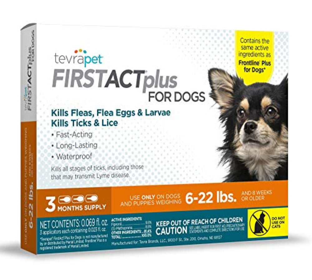 Caja de TevraPet FirstAct Plus con tres aplicadores para pulgas y garrapatas.