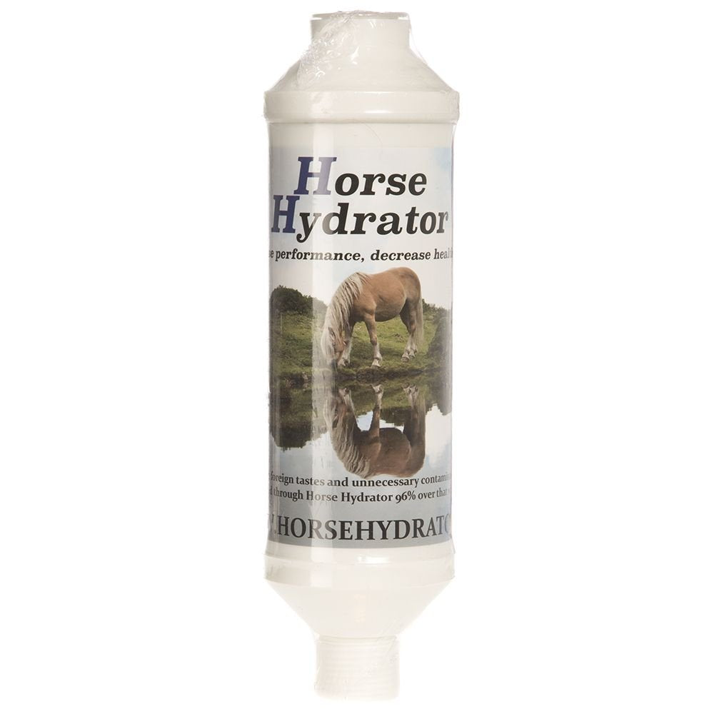 The Horse Hydrator filtra el agua para caballos y mejora la hidratación.