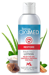 TropiClean OxyMed pomada para patas de perro, hidrata almohadillas sensibles.