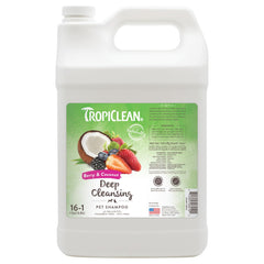 TropiClean shampoo para perros, botella frambuesa, elimina olores persistentes.