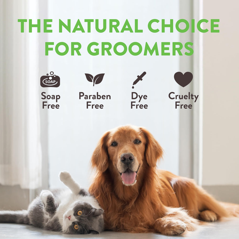 TropiClean Sweet Pea cuida el pelaje diariamente para perros y gatos.