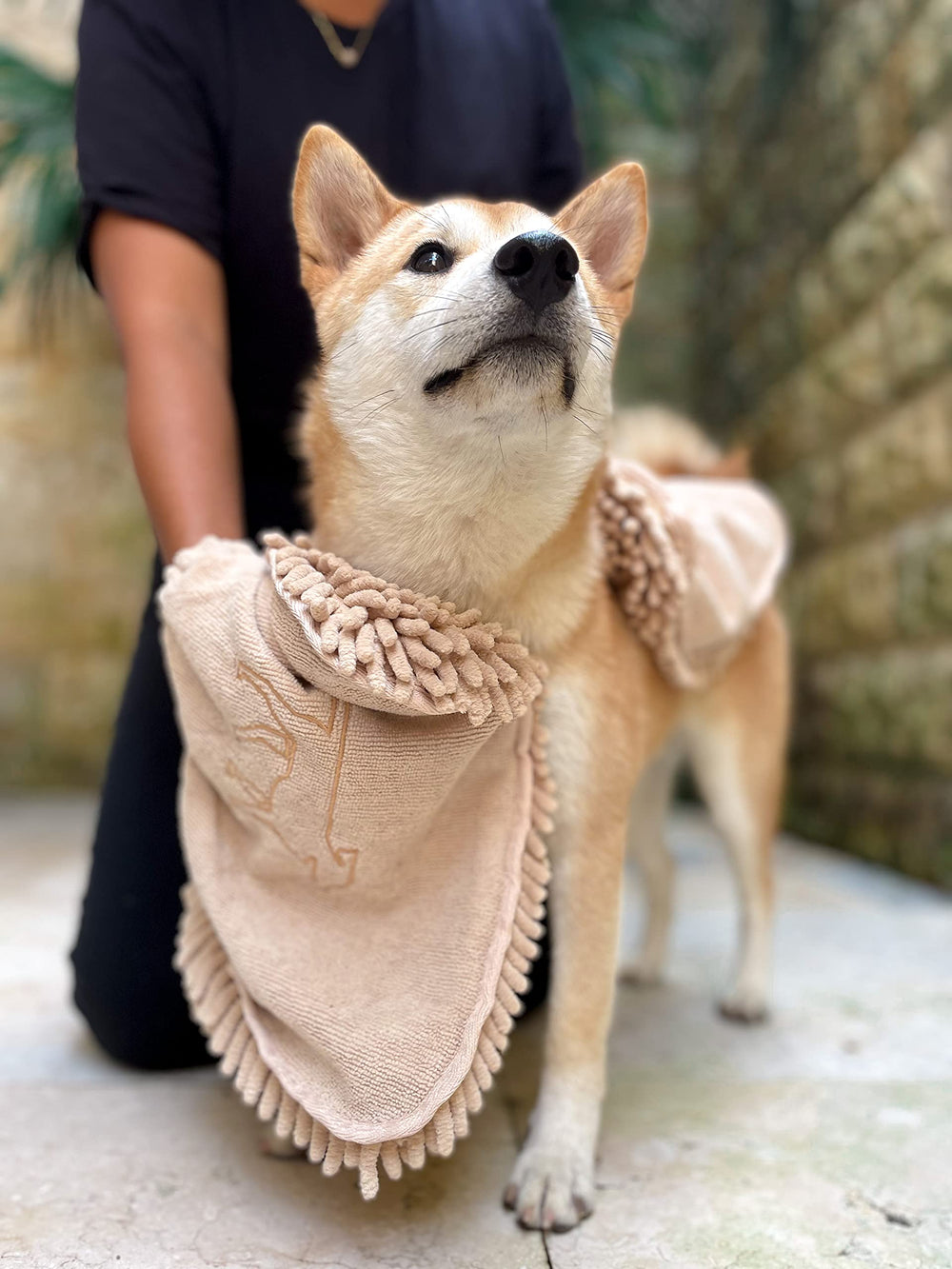 Tuff Pupper ayuda a evitar olor a húmedo tras secado rápido.