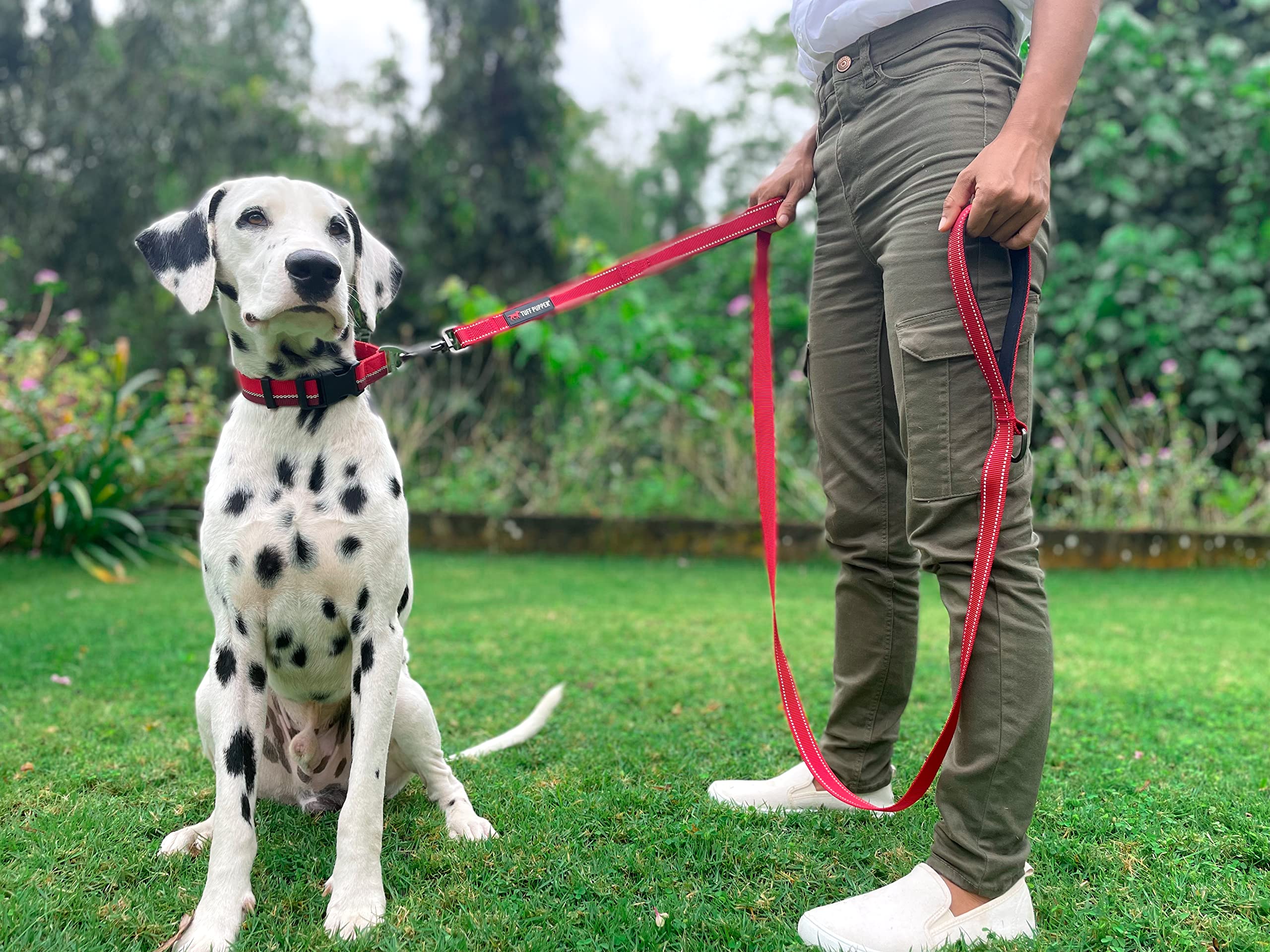 Tuff Pupper paseos diarios con correa de calidad.