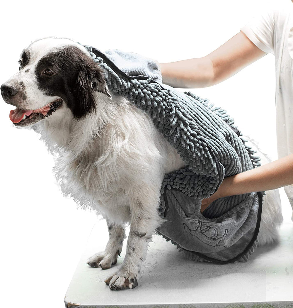 Toalla de secado rápido Tuff Pupper para perros, de 35x15 pulgadas, secado eficiente.