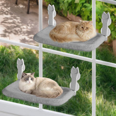 Hamaca Turbosus para ventana con plataforma amplia para descanso al sol.