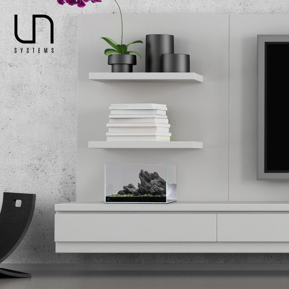Ultum Nature Systems dimensiones 12,2 por 7,48 por 7,48 pulgadas.