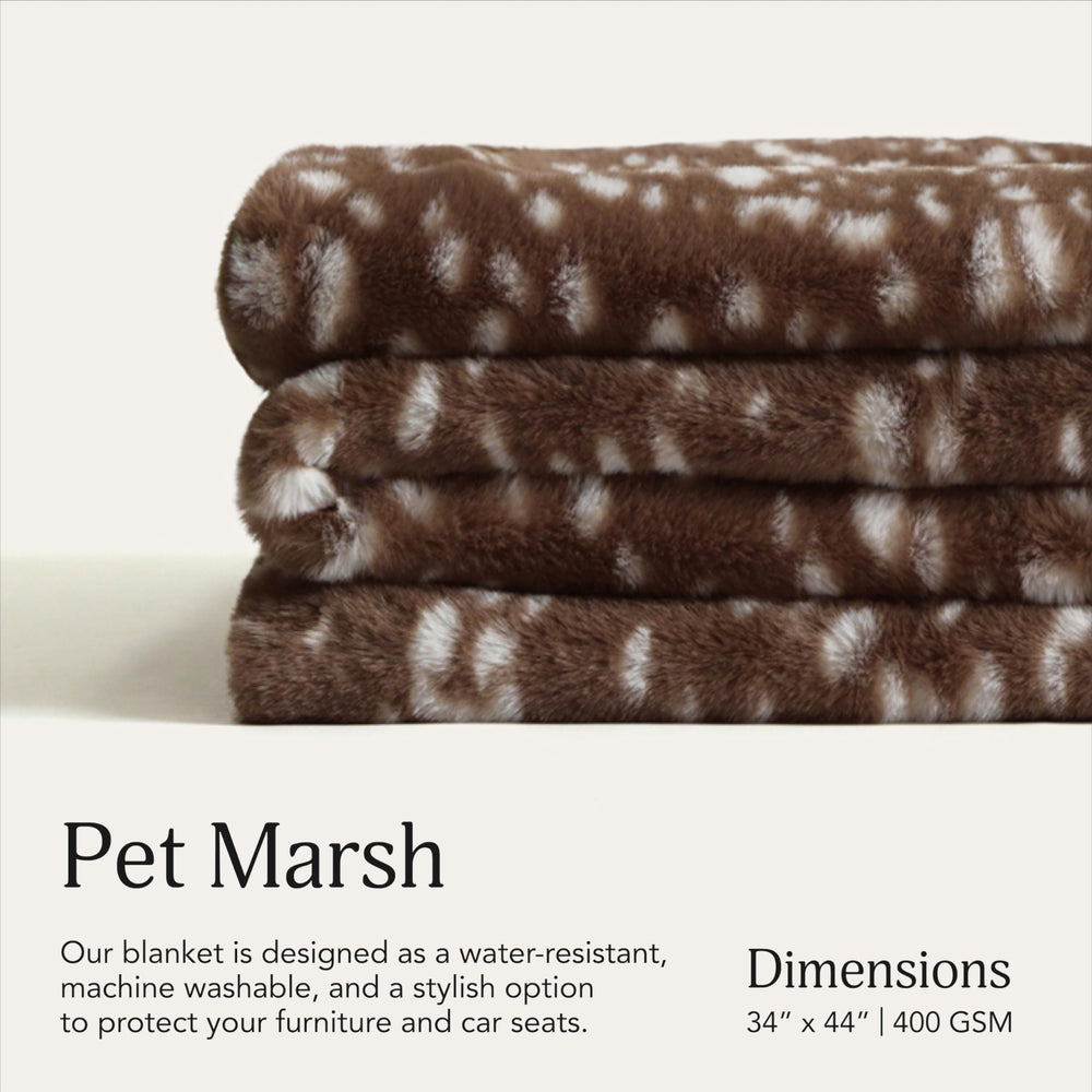Manta ligera UnHide Lil’ Pet Marsh, ideal para salidas con mascotas.