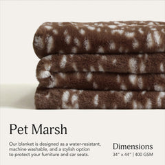 Manta ligera UnHide Lil’ Pet Marsh, ideal para salidas con mascotas.