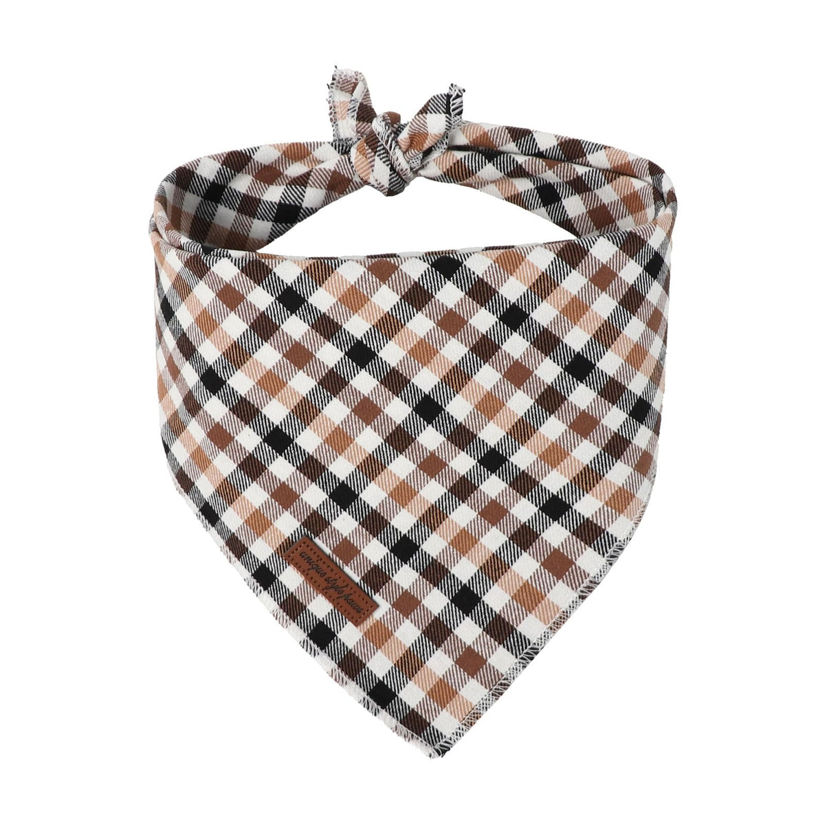 Bandana de perro Unique Style Paws en diseño cuadrado para estilos elegantes.