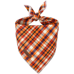 Bandana Unique Style Paws para perros con cuadros naranjas, ideal para paseos y ocasiones festivas