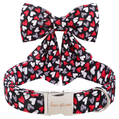 Collar Unique Style Paws con corazon y lazo removible para un look romántico.