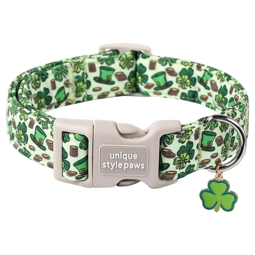 Unique Style Paws collar para perro con trébol verde, ideal para paseos festivos.