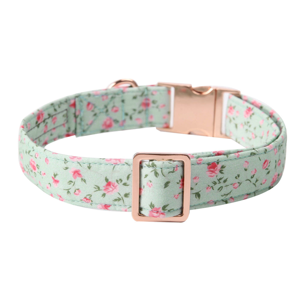 Unique Style Paws lazo hecho a mano para un toque único.