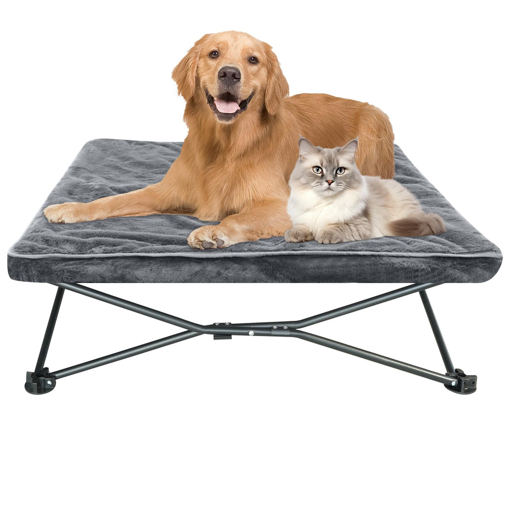 La cama Unp soporta hasta 120 lb, ideal para perros grandes.