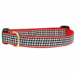 Collar Up Country con patrón espiga, duradero para paseos activos.