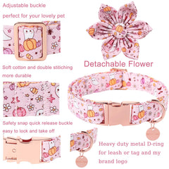 Detalle de flor y motivos festivos en el collar UP URARA PUP.