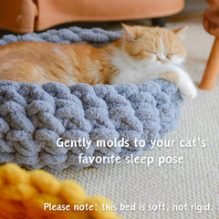 Urnat cama-nido-gato redonda ideal para esconderse y dormir relajadamente.
