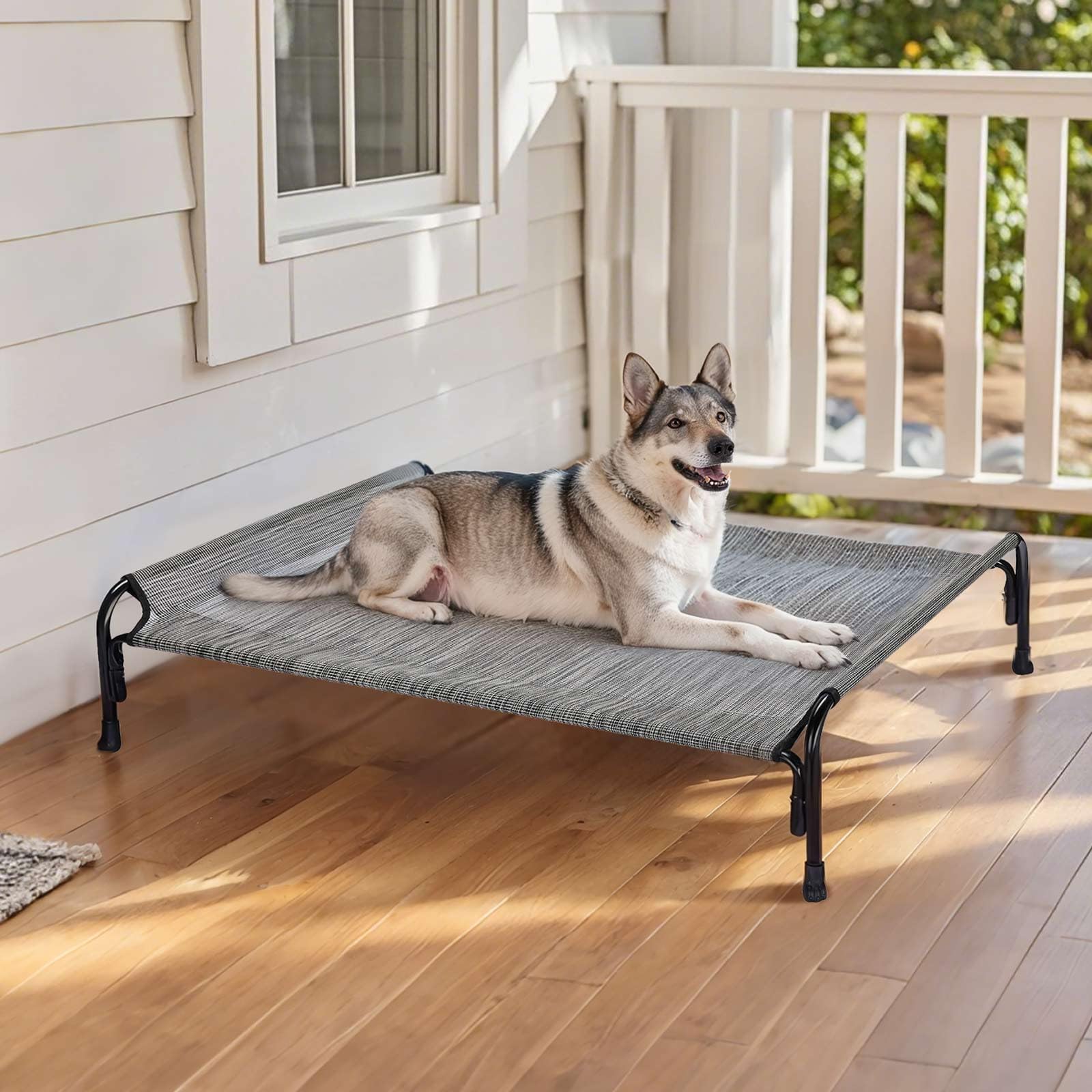 Cama elevada Veehoo: ligera y portátil para uso interior y exterior.