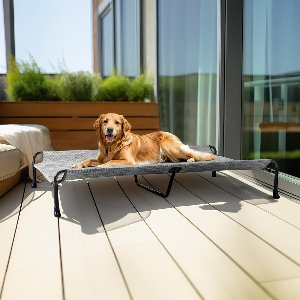 Cama para perros portátil para interiores y exteriores, lista para viajes.