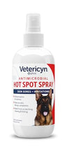 Aplicación de Vetericyn Plus en zona irritada para perro