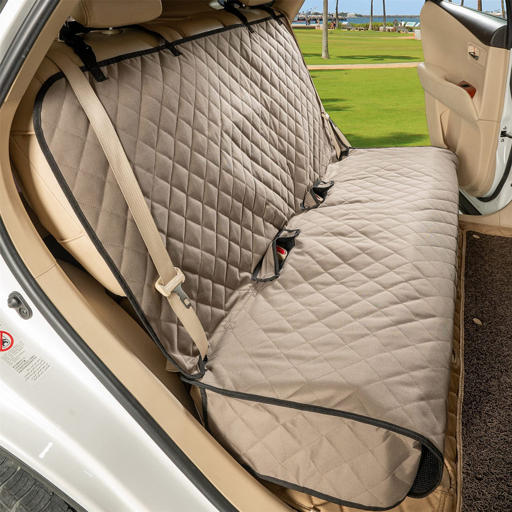 VIEWPETS funda asiento trasero antideslizante mantiene el interior limpio durante viajes.