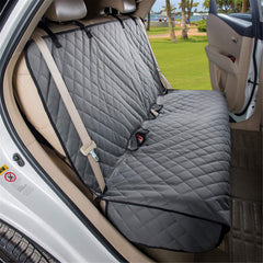 VIEWPETS protector-asiento-trasero-antideslizante evita que la mascota se desplace.