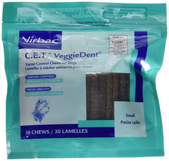 Virbac C.E.T. Veggiedent para perro pequeño, envase visible, para fomentar la masticación y el aliento fresco.