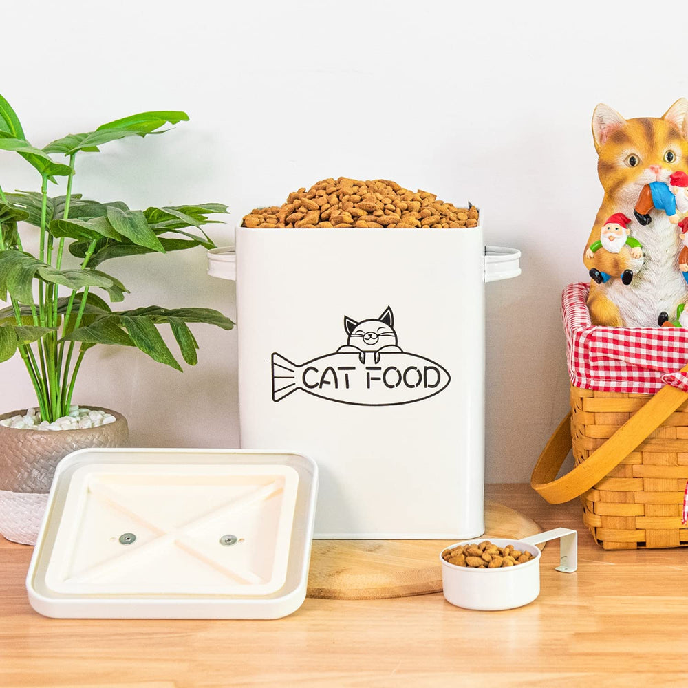 Capacidad para 5-6 libras de comida seca para mascotas.