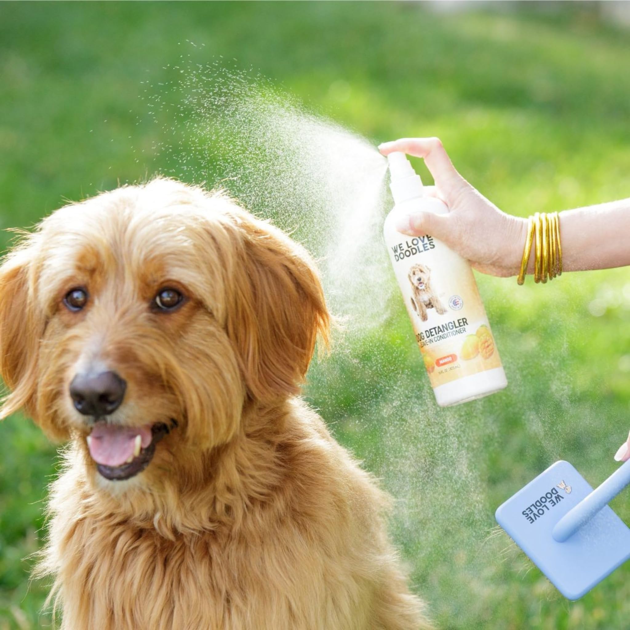 We Love Doodles envase grande de 16 oz para uso regular.