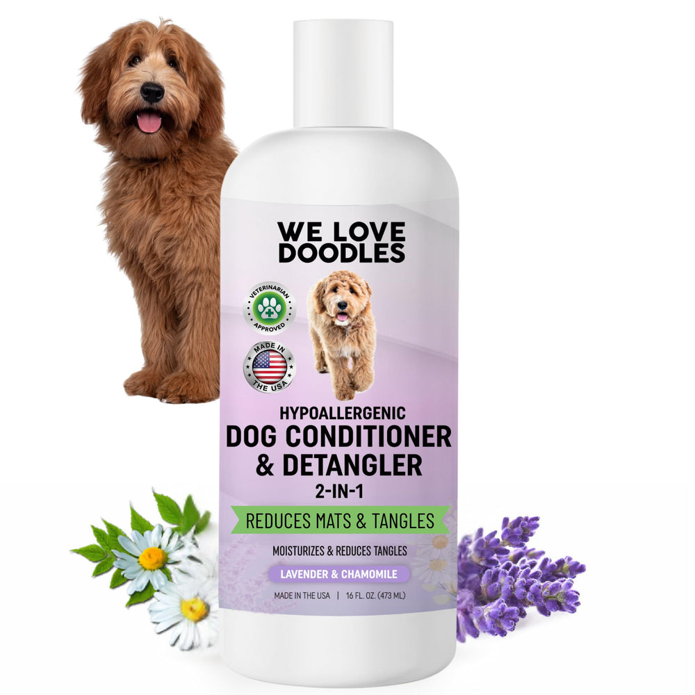 We Love Doodles Acondicionador Desenredante en botella, suaviza el cabello del perro.