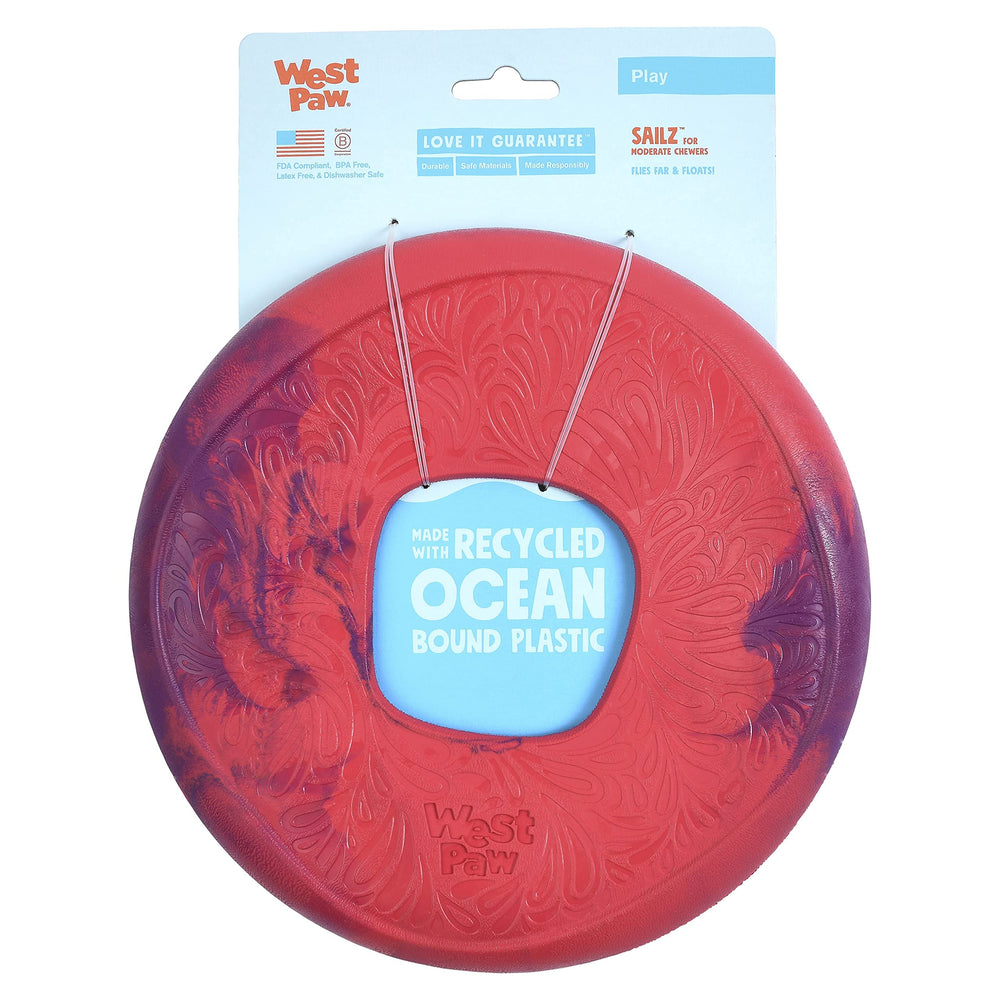 West Paw Seaflex Sailz disco volador en acción para juegos de fetch.