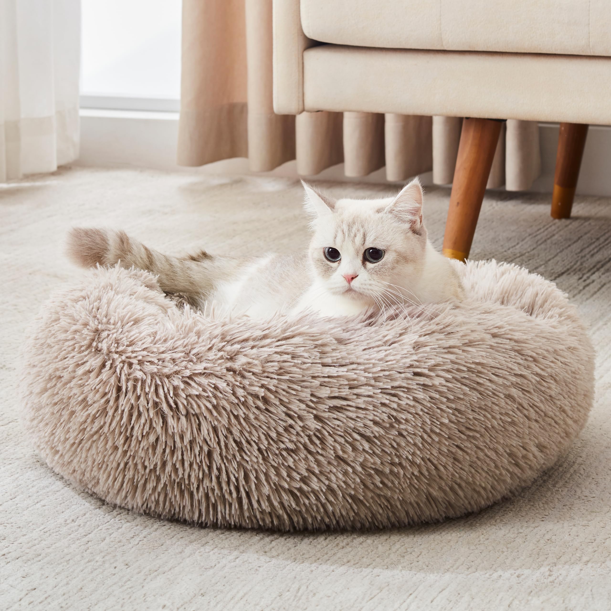 Western Home WH Calming Bed circular design ideal for curling pets
