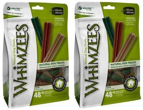 Whimzees Stix Extra Pequeño: empaque de 56 unidades para perros pequeños, favorece la limpieza dental.