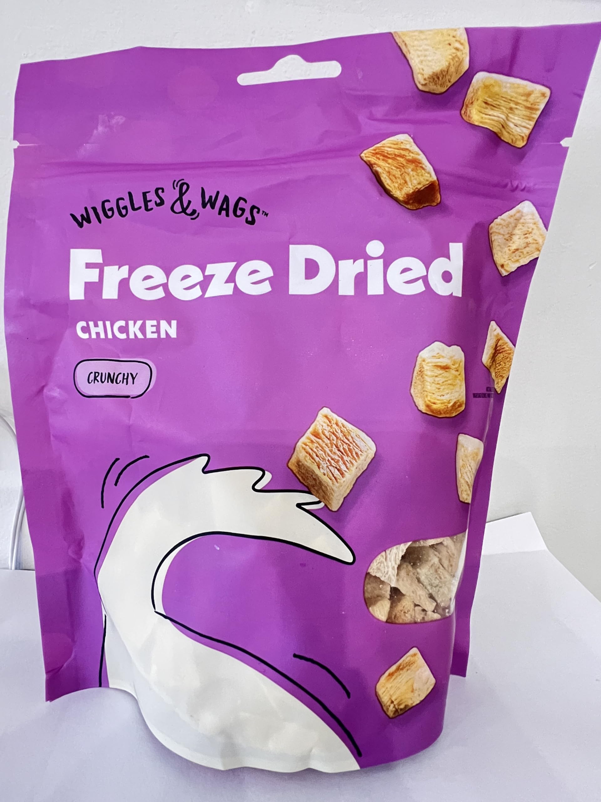 Trocitos de pollo crujiente Wiggles & Wags para disfrutar entre juegos y paseos.