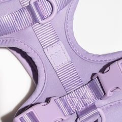 Wild One arnes 2.0 mediano lila: detalle almohadilla para mayor comodidad.