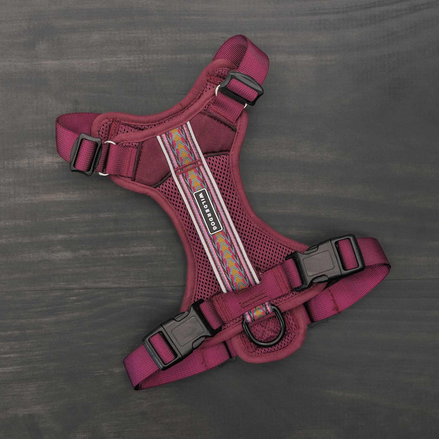 Arnés Wilderdog transpirable para caminatas largas y confort diario