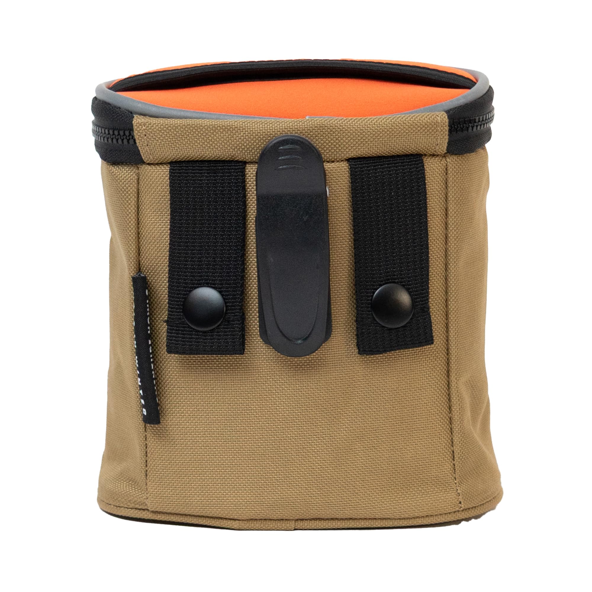 Wolf in Winter built-in poop bag dispenser enables quick cleanup.