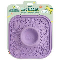 WOOF LickMat muestra su diseño 2 en 1 para perros, ideal para juego y comida.