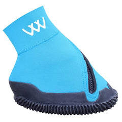 Bota médica Woof Wear para pezuñas muestra ajuste cercano para rehabilitación segura.
