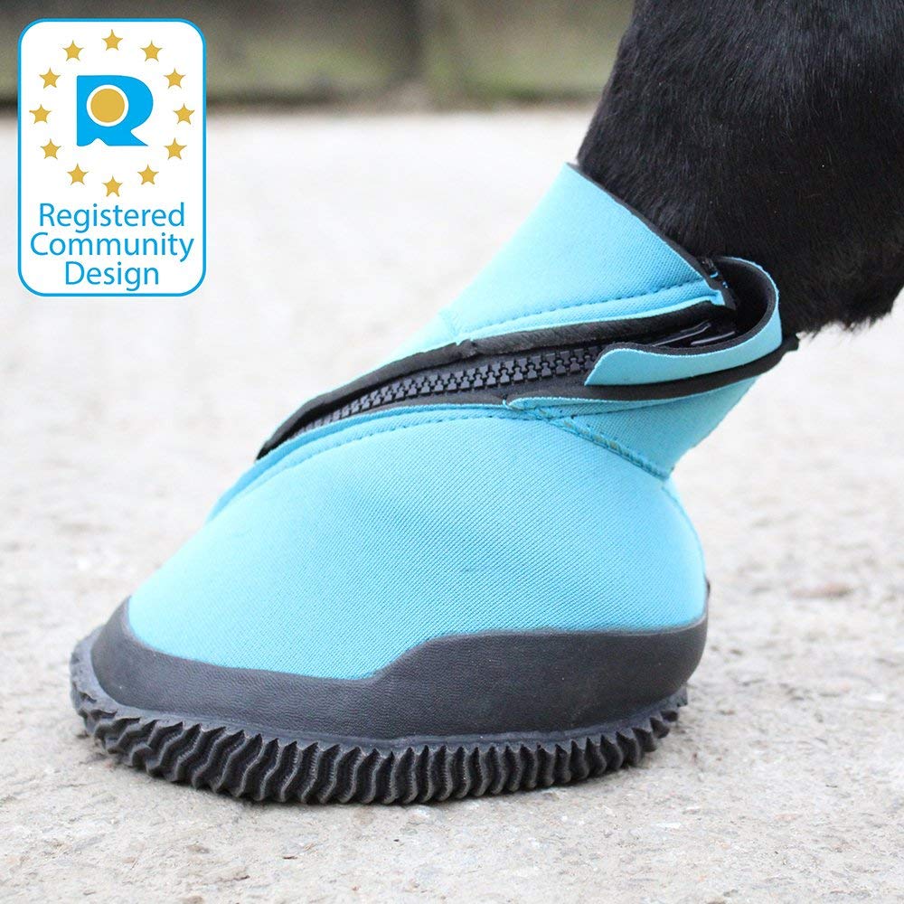 Cremallera diagonal de Woof Wear evita apertura accidental.