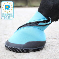 Cremallera diagonal de Woof Wear evita apertura accidental.