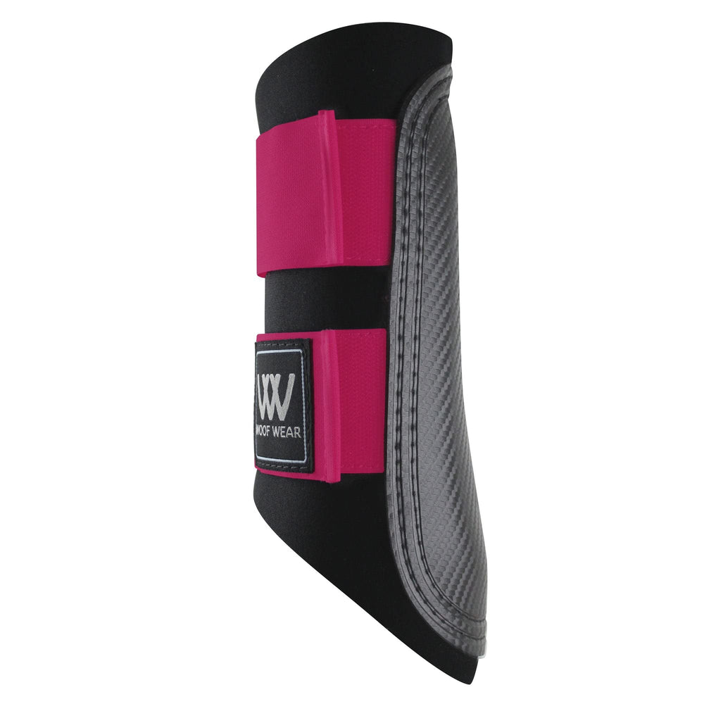 Bota Woof Wear con panel de espuma para protección adicional en impactos.
