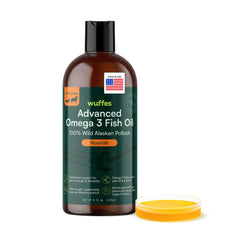 Wuffes Aceite de Pescado Alaska, envase de 8 oz para apoyar piel y pelaje sanos.