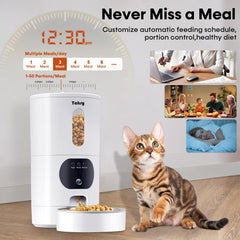 Capacidad de 4,5 L para alimentar a varios gatos.