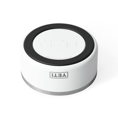 YETI Boomer 8 de acero inoxidable, resistente a abolladuras.