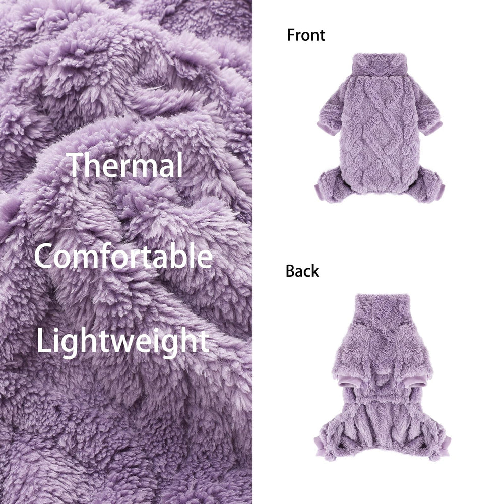Pijama Yikeyo para perro chico, vista trasera, ajuste cómodo y suave.