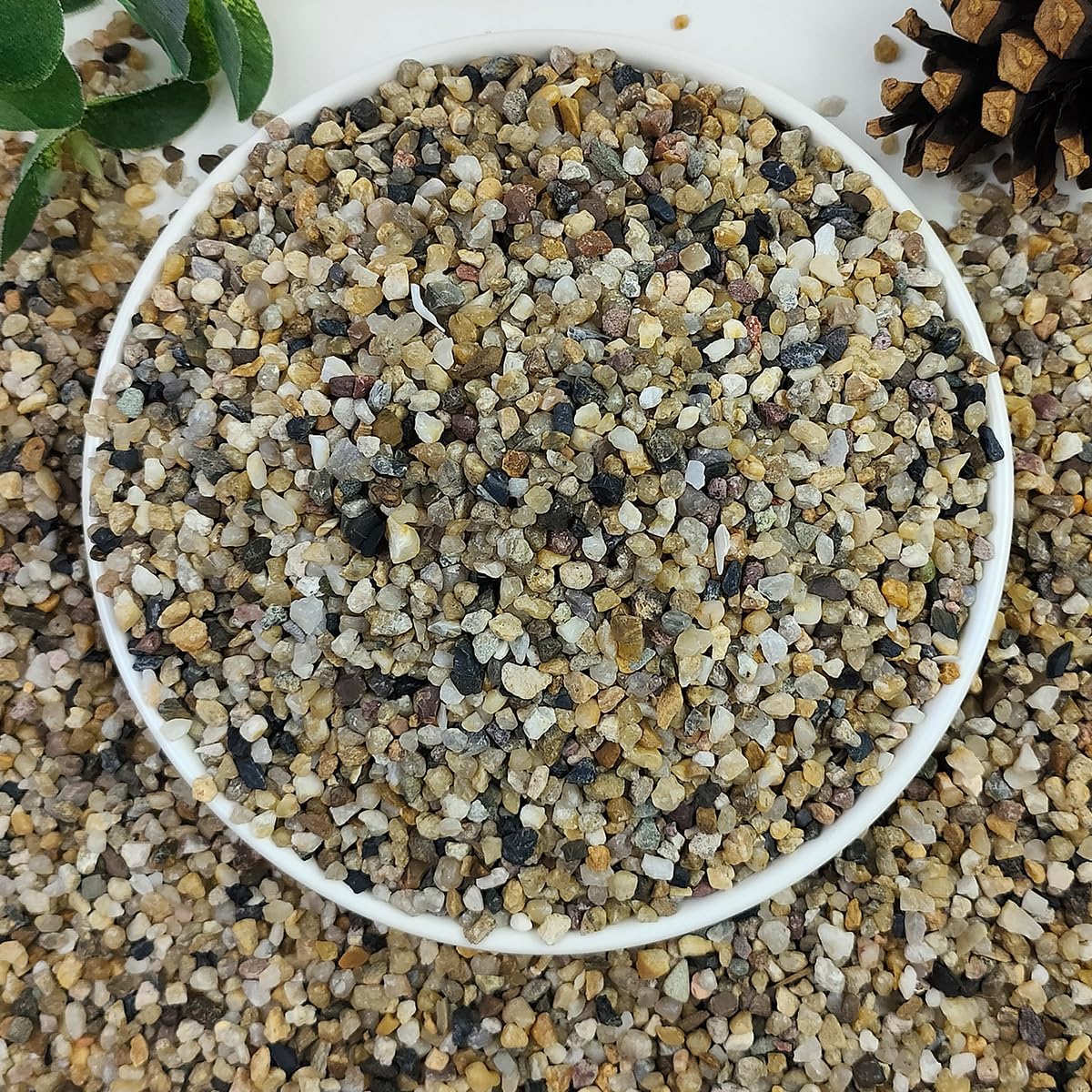 Piedras YISZM para acuario, grava natural 2-4 mm, estética y seguridad para peces.
