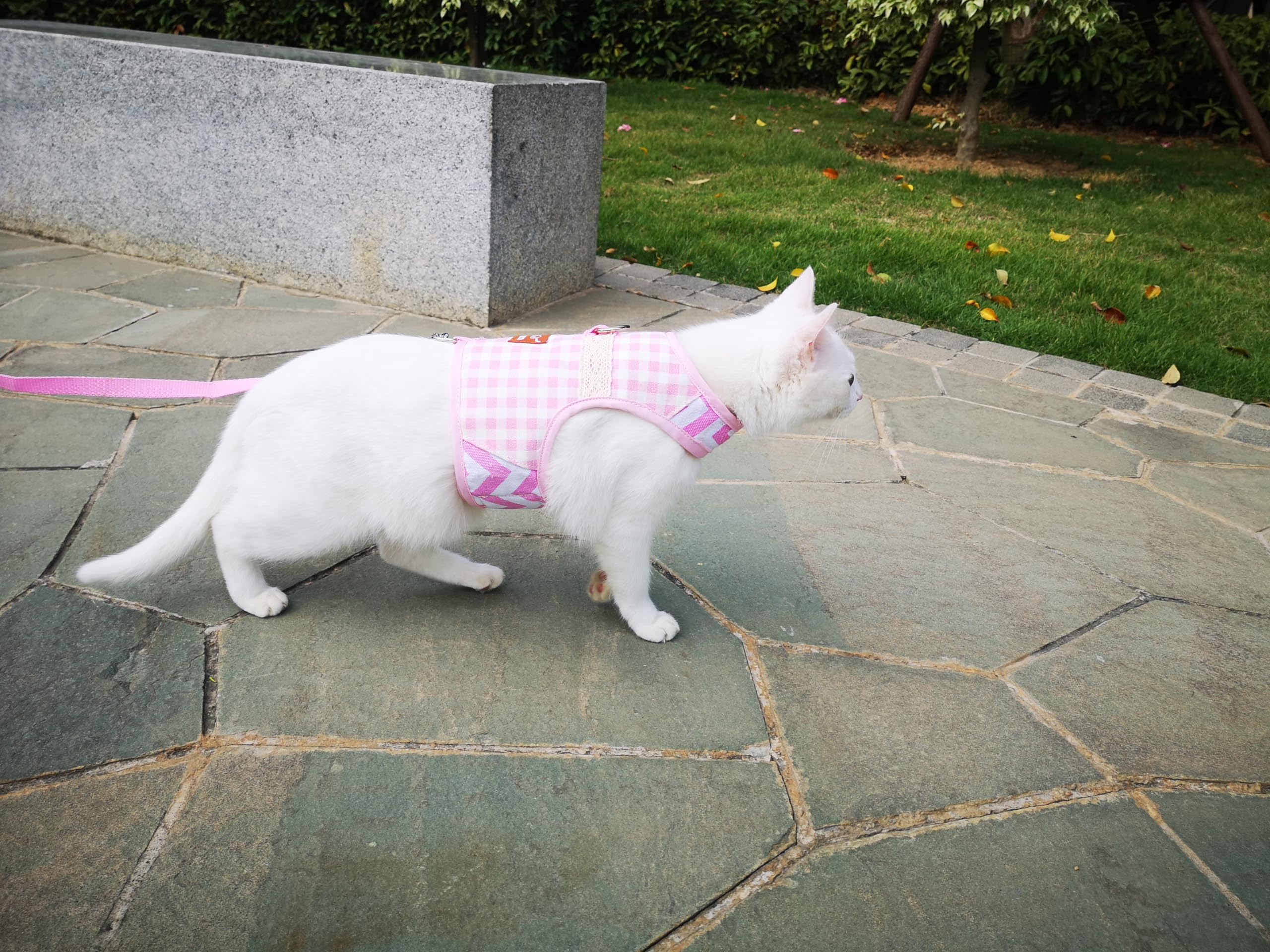 Arnés Yizhi Miaow con ajuste ergonómico, rosa, cómodo.