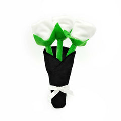 ZippyPaws Juguete de boda con rosas blancas para sesiones de fotos divertidas.