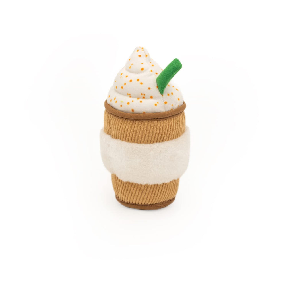 ZippyPaws NomNomz Puppuccino diseño resistente para perros medianos.